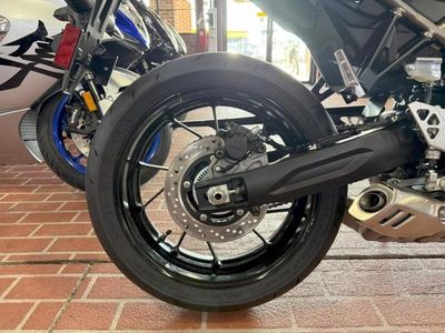 2026 Suzuki GSX-8T - Photo 15