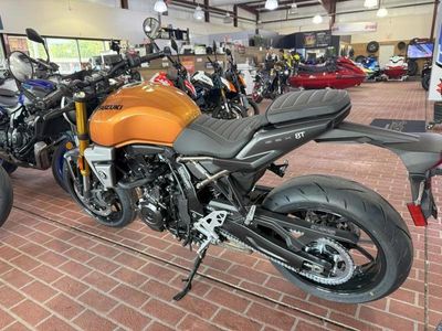 2026 Suzuki GSX-8T - Photo 3