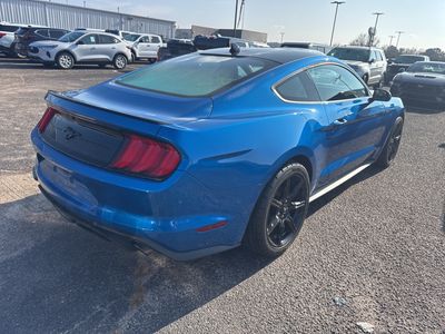 2020 Ford Mustang - Photo 5
