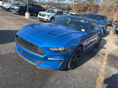 2020 Ford Mustang - Photo 2