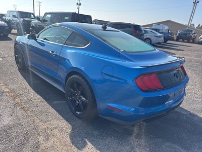 2020 Ford Mustang - Photo 3
