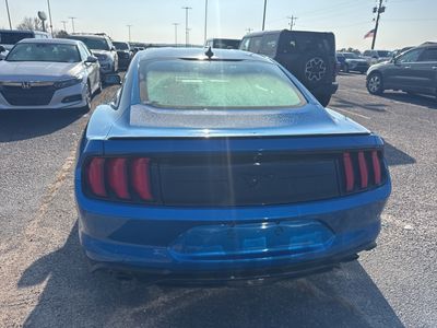 2020 Ford Mustang - Photo 4