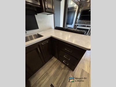 2020 Dutchmen Voltage — photo 45 view