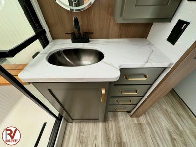 2026 Montana High Country 290RL - Photo 36