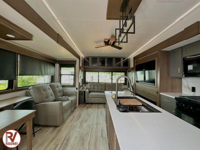 2026 Montana High Country 290RL - Photo 14