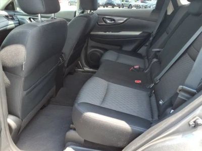 2020 Nissan Rogue — detail view