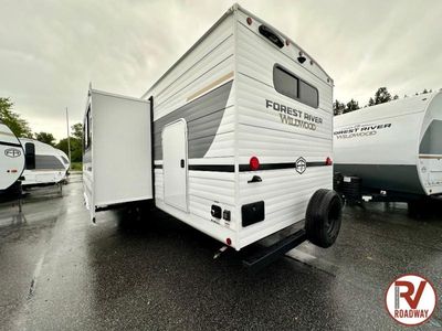 2025 Wildwood 29VBUD - Photo 6