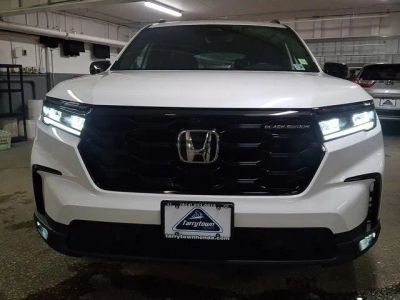 2025 Honda Pilot — side profile view