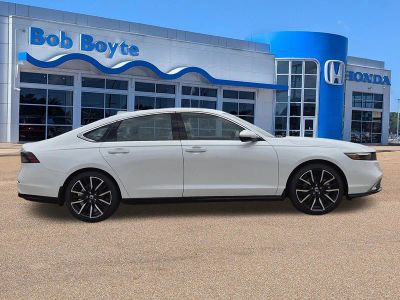 2026 Honda Accord Hybrid - Photo 4