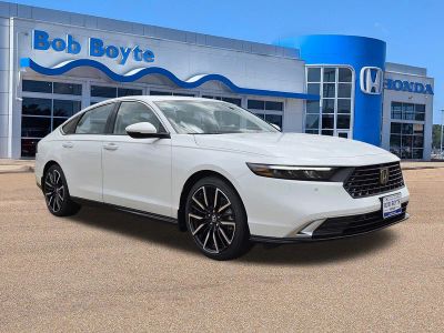 2026 Honda Accord Hybrid - Photo 3