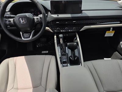 2026 Honda Accord Hybrid - Photo 9