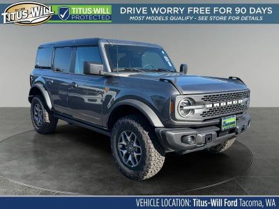 2025 Ford Bronco Badlands in Gray Metallic — front three-quarter view