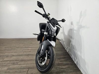 2025 CFMOTO 450NK - Photo 1