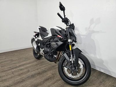 2025 CFMOTO 450NK - Photo 2