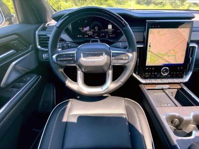 2025 GMC Acadia — detail view