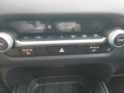 2024 Mazda CX-50 - Photo 17
