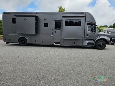 2026 Newmar Super Star — rear three-quarter view