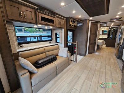 2026 Newmar Super Star — photo 40 view