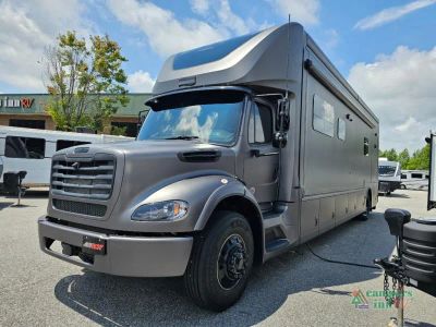 2026 Newmar Super Star — photo 10 view