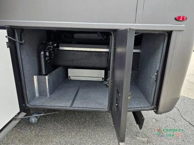 2026 Newmar Super Star — photo 22 view