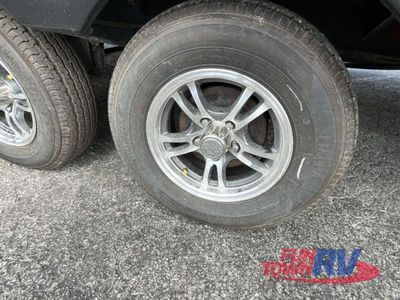 2024 Palomino SolAire - Photo 14