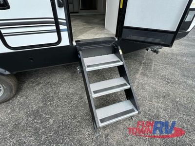 2024 Palomino SolAire - Photo 13