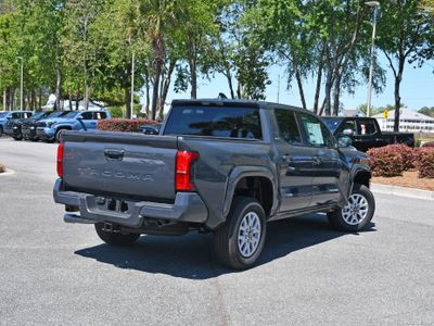 2026 Toyota Tacoma - Photo 2