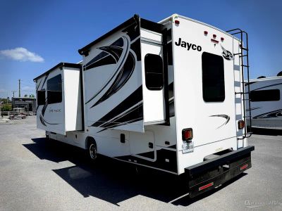 2021 Jayco Greyhawk — rear three-quarter view