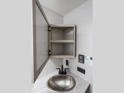 2026 Ember RV E-Series - Photo 15