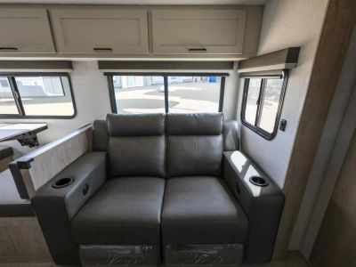 2026 Ember RV E-Series - Photo 8