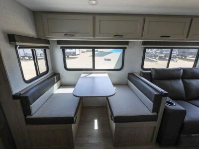 2026 Ember RV E-Series - Photo 9