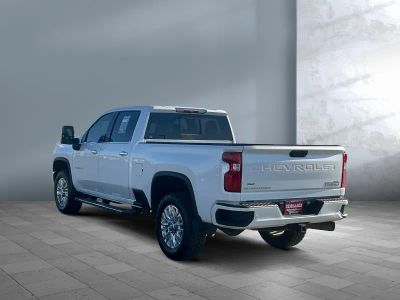 2022 Chevrolet Silverado 2500HD — interior view
