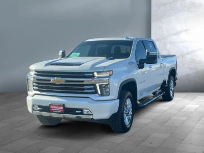 2022 Chevrolet Silverado 2500HD — front three-quarter view