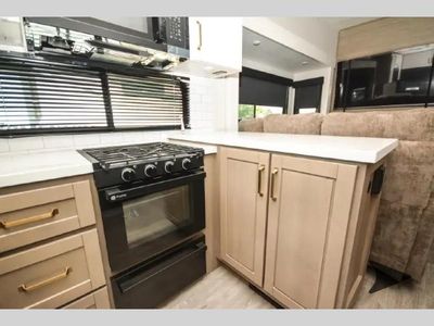 2026 Jayco Eagle - Photo 11