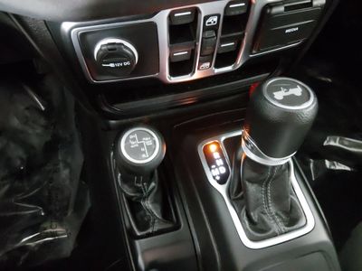 2024 Jeep Wrangler 4xe - Photo 19