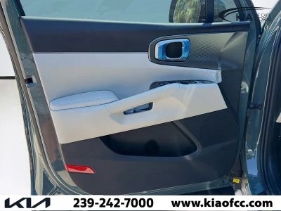 2026 Kia Sorento Hybrid — photo 19 view