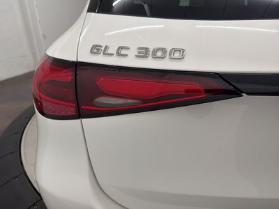 2026 Mercedes-Benz GLC — photo 11 view