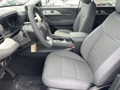 2026 Ford Explorer — photo 14 view