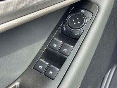 2026 Ford Explorer — photo 11 view