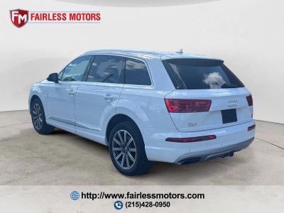 2018 Audi Q7 — rear three-quarter view