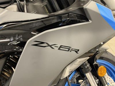 2026 Kawasaki Ninja ZX-6R - Photo 15