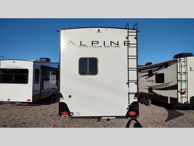 2025 Keystone RV Avalanche - Photo 9