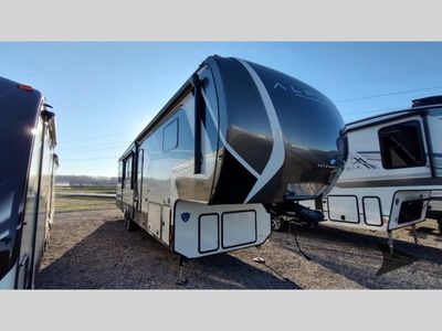 2025 Keystone RV Avalanche - Photo 1