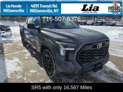 2024 Toyota Tundra SR5 - Photo 2