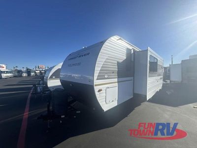2025 Forest River RV Wildwood - Photo 4