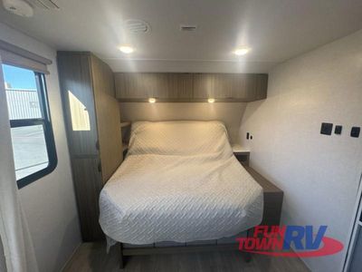 2025 Forest River RV Wildwood - Photo 32