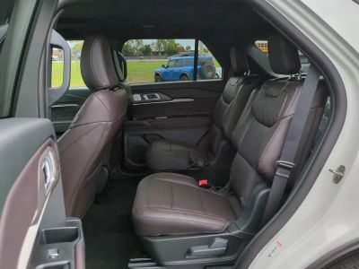 2026 Ford Explorer — photo 16 view