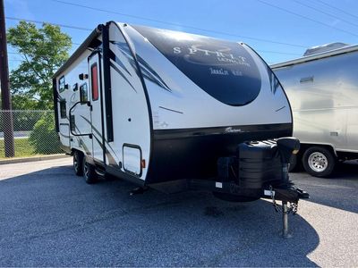 2019 Coachmen Spirit Ultra Lite - Photo 1
