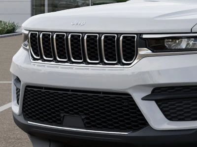 2026 Jeep Grand Cherokee — photo 11 view