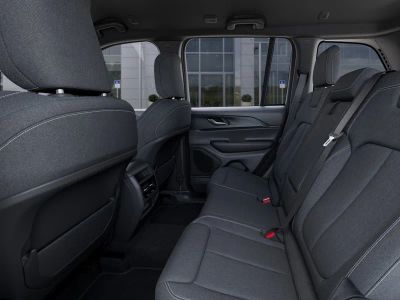2026 Jeep Grand Cherokee — photo 23 view